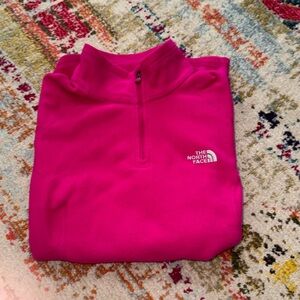 The North Face 1/2 quarter zip fleece long sleeve. Size Medium